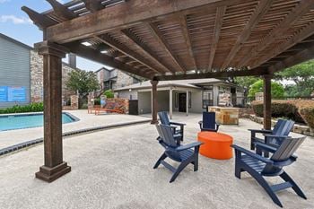 Exceptional sun deck